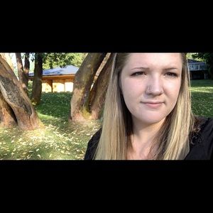 Meet your Posher, Alyssa